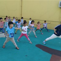 煙臺市萊州匯泉幼兒園“魅力家長進課堂”活動之武術課